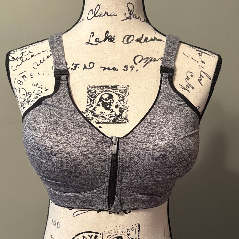 Victoria's Secret Zipper Sports Bra - Picture 5 of 8